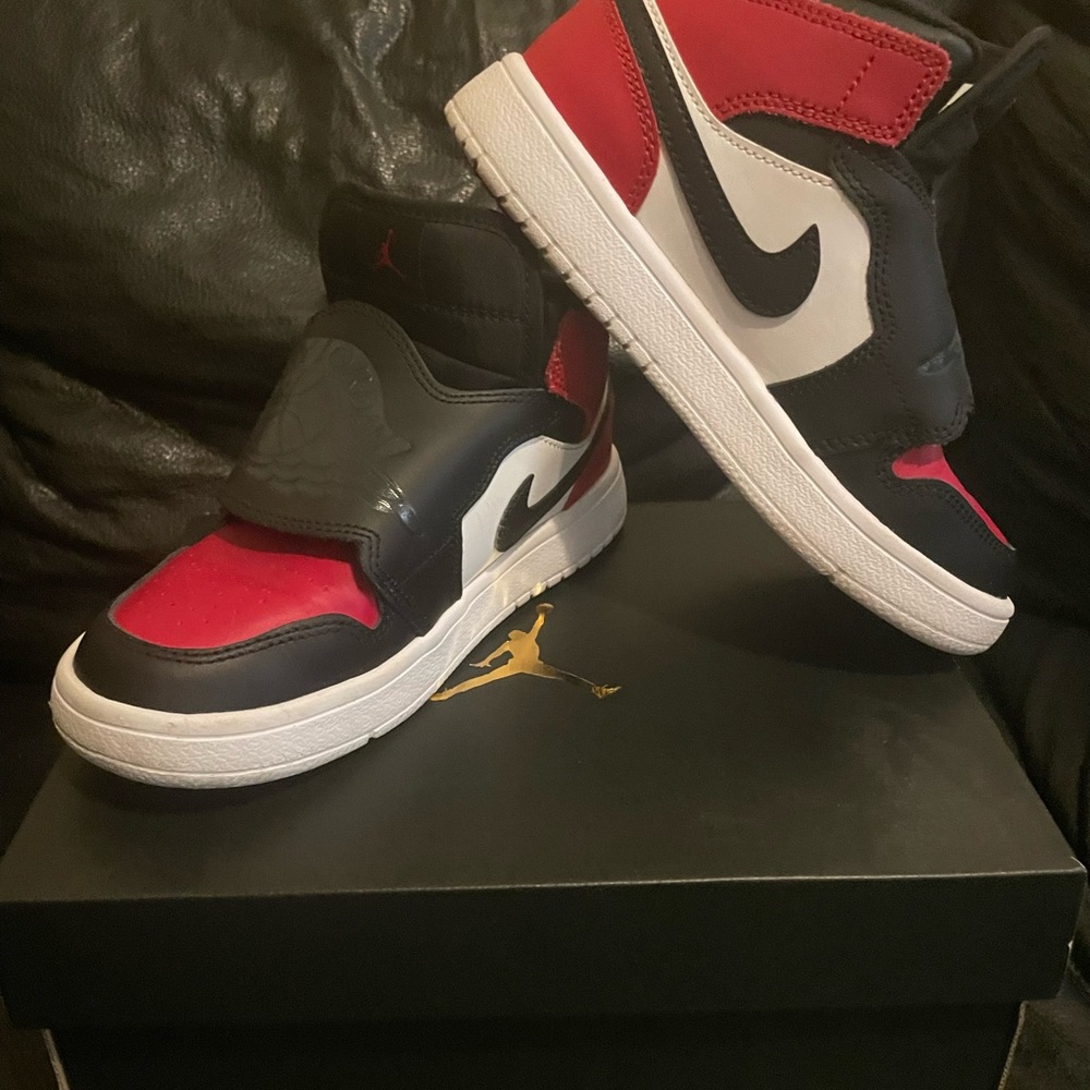 Little boys Air Jordan 1 sky